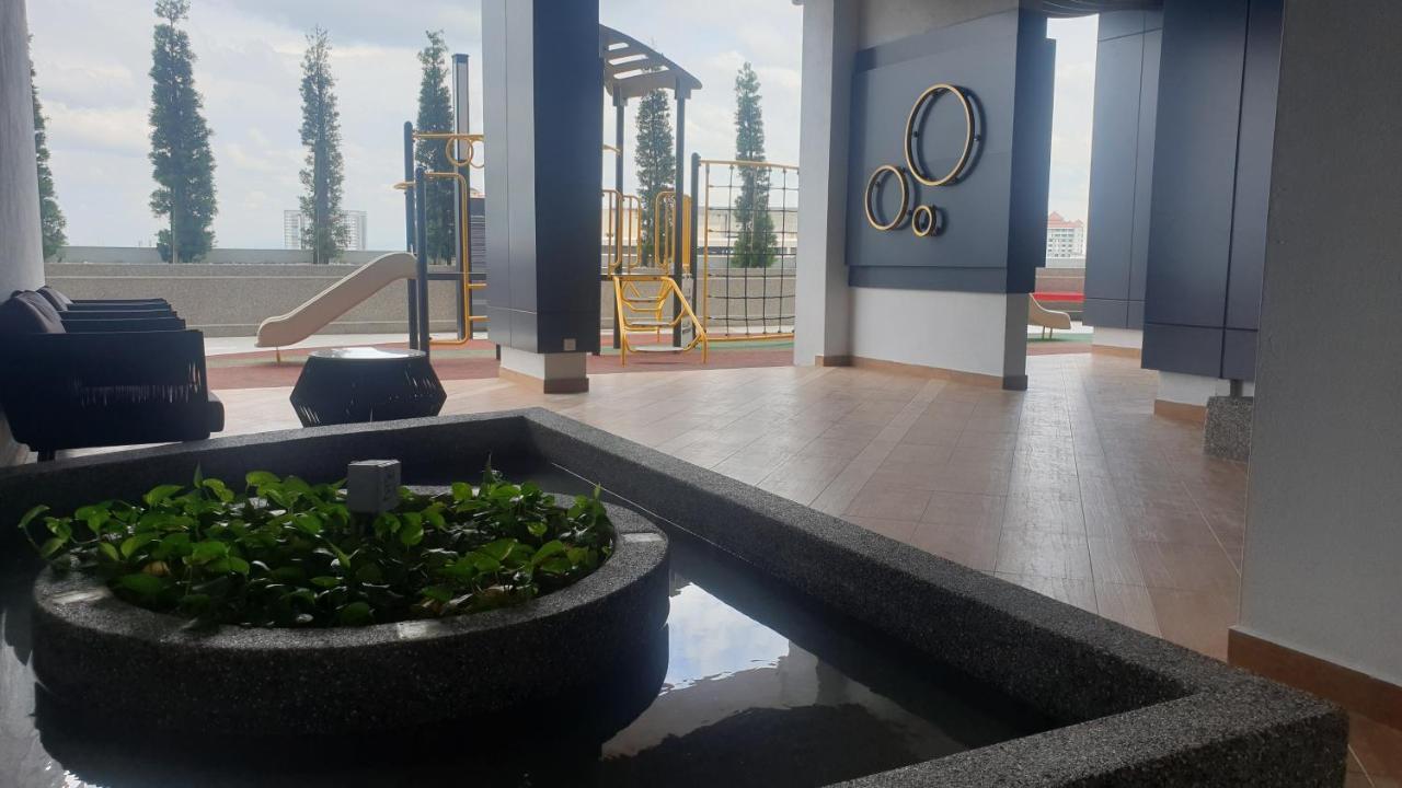 Prestige Troika Luxury Stay Kota Bharu Exterior photo